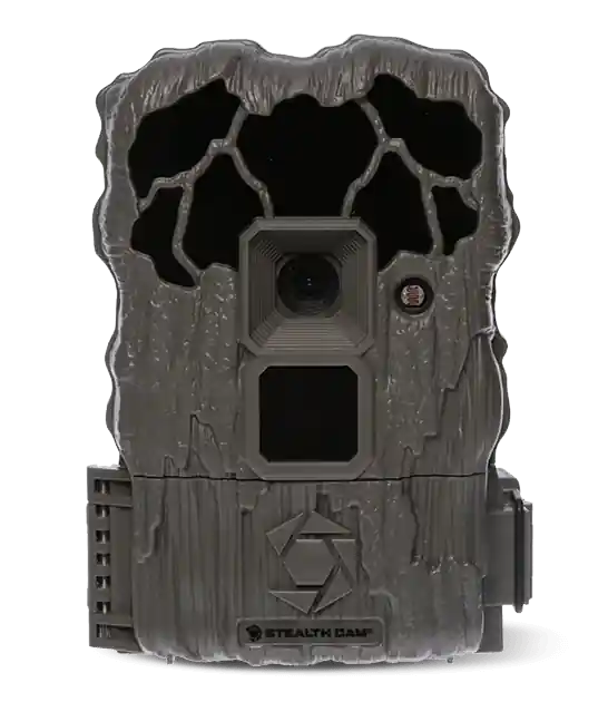 Stealth Cam QS20 Camo Low Glow IR Flash with 32GB SD Card and Python Lock Latch
